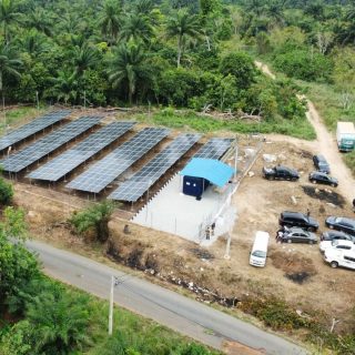 Photo of a mini-grid in Mofeworede